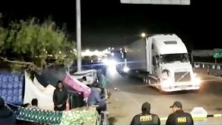 Tacna: se reanuda tránsito vehicular tras nuevo enfrentamiento entre PNP y migrantes en frontera