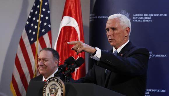 Vicepresidente de Estados Unidos, Mike Pence, anuncia acuerdo con Turquía para un alto al fuego en Siria. Foto: AFP