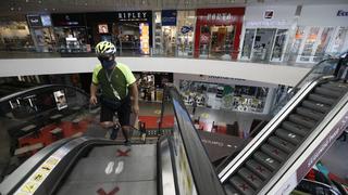 Ejecutivo cierra centros comerciales, pero supermercados podrán atender al 40%