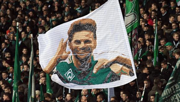 Claudio Pizarro anunció que renovó una temporada más con el Werder Bremen. En la campaña 2018-19 marcó 7 goles en los minutos que le dieron. (Foto: EFE)