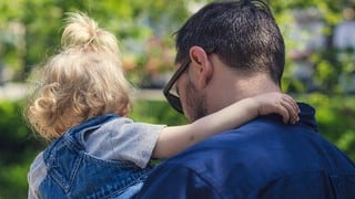 La emotiva historia de padre que perdió a su pequeña hija por el tornado en Tennessee