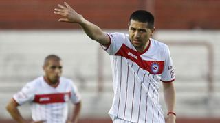 Riquelme héroe en clasificación de Argentinos en Copa Argentina