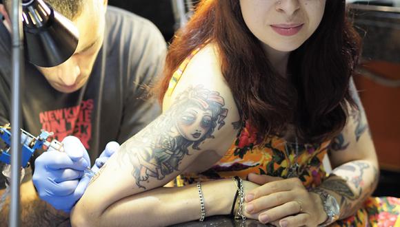 En la piel: Madre se hace un tatuaje con las cenizas de su hijo | VIU | EL  COMERCIO PERÚ