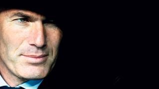 Zidane reaviva la polémica: ¿fichar un 'galáctico' o contratar un buen entrenador?