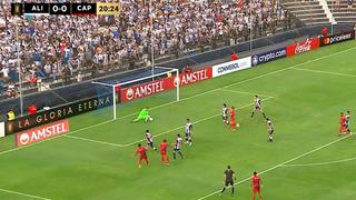 ¡Ángelo Campos salva a Alianza Lima! Dos atajadas le niegan el gol a Paranaense | VIDEO 