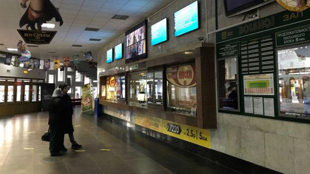 El cine de Brest fue construido encima de la sinagoga principal de la ciudad durante la era soviética.