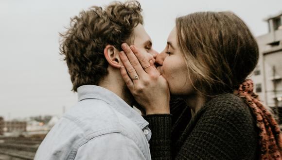 Los besos traen múltiples beneficios en la salud integral de las personas