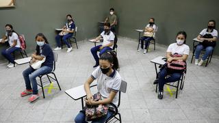 Paraguay vuelve atrás con restricciones contra el coronavirus y suspende clases presenciales