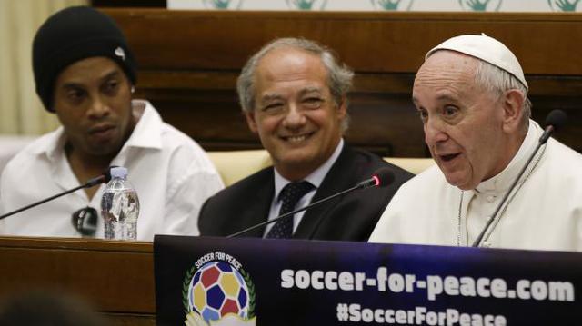 Papa y Ronaldinho anunciaron nuevo "partido por la paz"  - 1