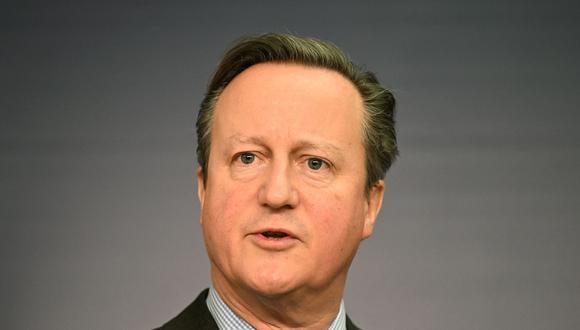 El secretario de Asuntos Exteriores de Gran Bretaña, David Cameron, en una conferencia de prensa el 15 de febrero de 2024 en el Ministerio de Asuntos Exteriores de Varsovia, Polonia. (Foto de Sergei GAPON / AFP)