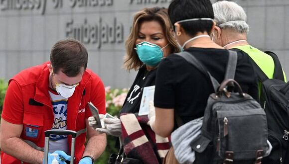 El coronavirus en Perú ha causado la muerte de 11 personas y 635 contagiados.  Sigue minuto a minuto cada incidencia de hoy, viernes 27 de marzo. (AFP)