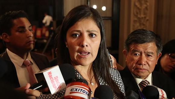 Desautorizan a gobernadora de Arequipa por debate de candidatos