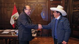 Castillo tras reunión con Julio Velarde: “Dialogamos sobre importantes medidas que el BCR viene tomando y tomará”