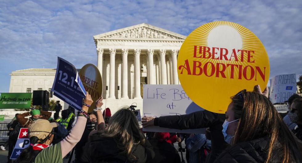 Texas Abortion Law: Supreme Court allows federal courts to challenge the law