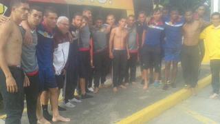 Descalzos y sin camisetas: asaltan autobús de equipo de fútbol