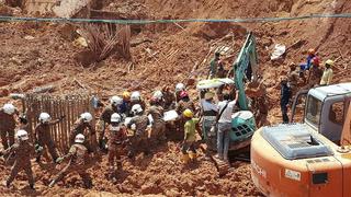 Mueren 11 personas tras deslizamiento de tierra en Malasia