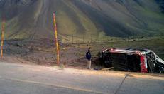 Argentina: 3 menores chilenos murieron al chocar bus