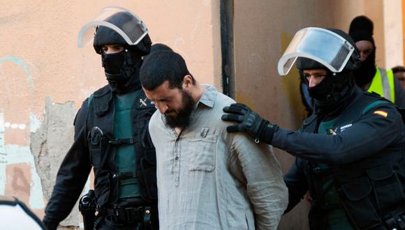 En la imagen, uno de los detenidos en Melilla. (Reuters)