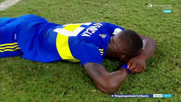 The cry of Luis Advíncula after being crowned champion of the Argentine Cup with Boca Juniors.  (Capture: TyC Sports)
