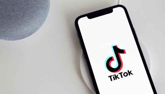 TikTok promociona videos escogidos en la sección 'Para Ti'.