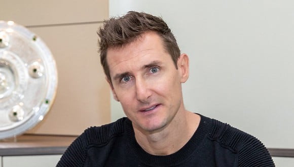 Miroslav Klose actualmente es técnico de un equipo de Austria (Foto: AFP)
