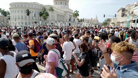 Protestas en Cuba: La Habana y otras ciudades sacudidas por manifestaciones  inéditas contra el gobierno de Miguel Díaz-Canel | Patria y Vida | FOTOS Y  VIDEOS | #SOSMatanzas | #SOSCuba | MUNDO | EL COMERCIO PERÚ