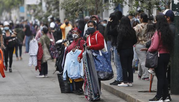 “Si hay personas que no quieren inmunizarse, desgraciadamente no van a poder ingresar a los dameros comerciales", dijo el burgomaestre. | Foto: Jorge Cerdan