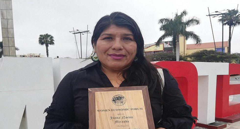 Profesora peruana fue distinguida como “Mujer icónica creativa por un mundo mejor para todos”, en el Women Economic Forum, que se desarrolló en Colombia. (Foto: radiorsd.pe)