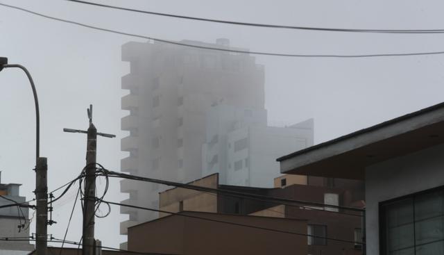 El Senamhi estima que se presente niebla y llovizna durante la madrugada en la capital.