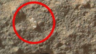 El ‘Curiosity’ encontró una ‘flor’ en plena superficie de Marte