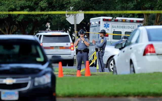 Un empleado municipal de Virginia Beach identificado como Dewayne Craddock por las autoridades de Estados Unidos mató el viernes a 12 personas antes de ser abatido. (AFP).