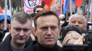 Alemania informa que líder opositor ruso Alexei Navalny salió del coma inducido y que su estado “ha mejorado”