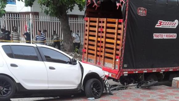 Dos ladrones murieron tras ser arrollados por su víctima en Barranquilla, Colombia. (FOTO: redes sociales).