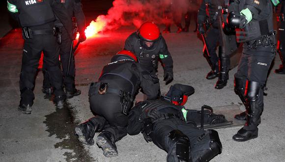 España: Muere un policía en Bilbao en incidentes con ultras rusos. (EFE).