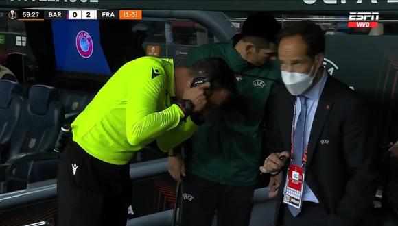 VAR dejó de funcionar como debía durante el partido Barcelona vs. Eintracht Frankfurt. (Foto: Captura ESPN)