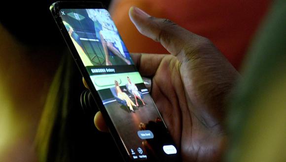 Samsung suele hacer los lanzamientos de sus productos en eventos privados, pero esta vez aprovechará el Mobile World Congress para presentar su nuevo smartphone plegable. (Foto: AFP)