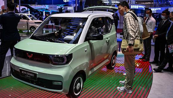 Este es el Wuling Hong Guang Mini EV durante una presentación del 2021, en Shangai.