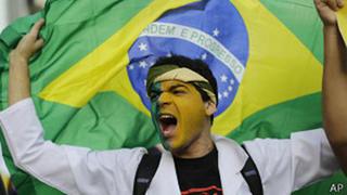 Ni Dilma Rousseff ni el fútbol paran las protestas en Brasil