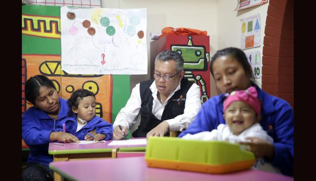 Ricardo Pum Chong, finalista en el concurso Héroes de CNN y fundador de "Inspira", albergue donde residen niños de provincia durante su tratamiento en Lima. (Foto: Andina)