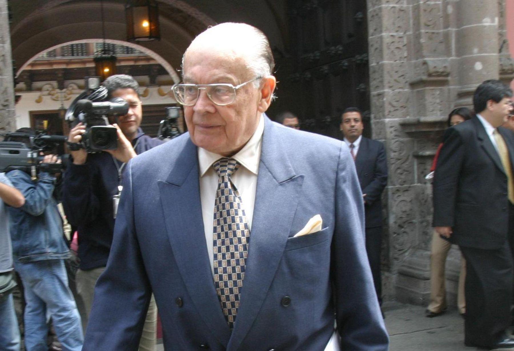 Arias Stella militó activamente en el partido Acción Popular y llegó a ocupar el cargo de secretario general de dicha agrupación. (Foto: Andina)