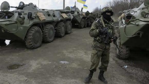 Ucrania: Tres prorrusos mueren intentando tomar base militar