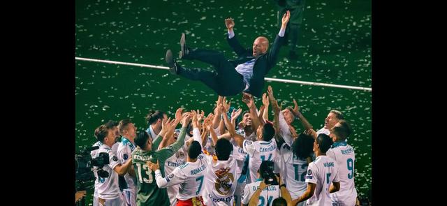 Fotogaleria: Zinedine Zidane anunció su salida del Real Madrid esta mañana y los jugadores se despidieron de él.