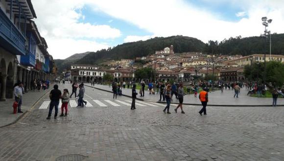 Regidores votan en contra de peatonalización de plaza de Cusco