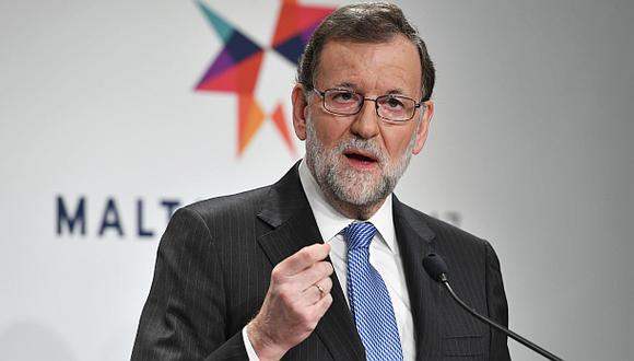 Rajoy dice que no permitirá "amputación" de Cataluña a España