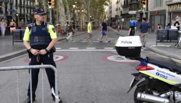 El Estado Islámico reivindicó el atentado en Barcelona, donde un auto atropelló a una multitud dejando 13 muertos. (Foto: AFP)