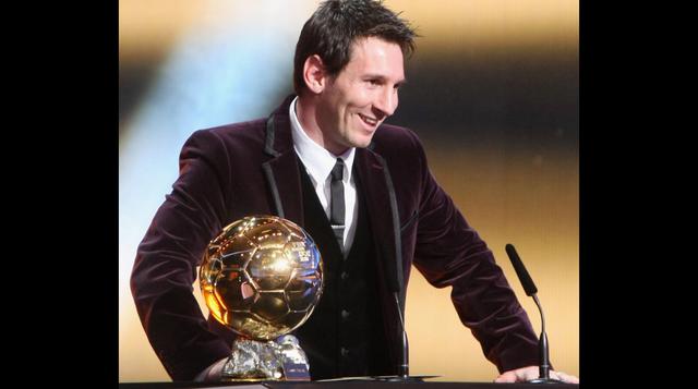 Lionel Messi volvió a lucir traje llamativo en el Balón de Oro - 10