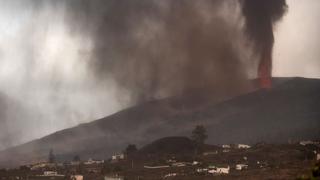Alertan que la lluvia ácida del volcán de La Palma podría llegar a las Canarias más montañosas esta tarde