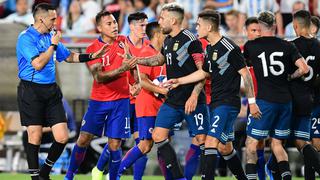 En un friccionado partido sin Messi, Argentina empató 0-0 ante Chile en Los Ángeles | VIDEO