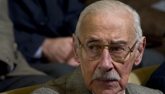 Un 5 de julio del 2010, el exdictador argentino Jorge Videla asume ante un tribunal su responsabilidad en la represión durante su último Gobierno (1976-83). /JUAN MABROMATA / AFP.