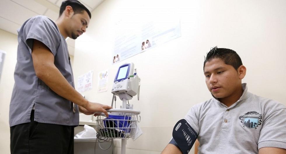 Menores podrán recibir atención médica gratuita en estas clínicas. (Foto: laopinion.com)